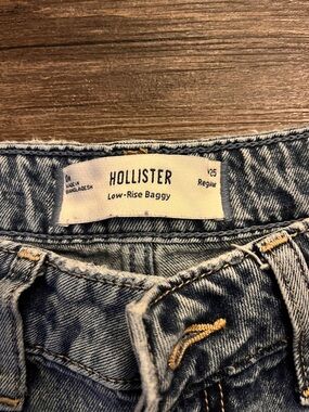 Hollister low rise baggy women’s jeans